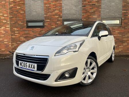 PEUGEOT 5008 2.0 BlueHDi Allure